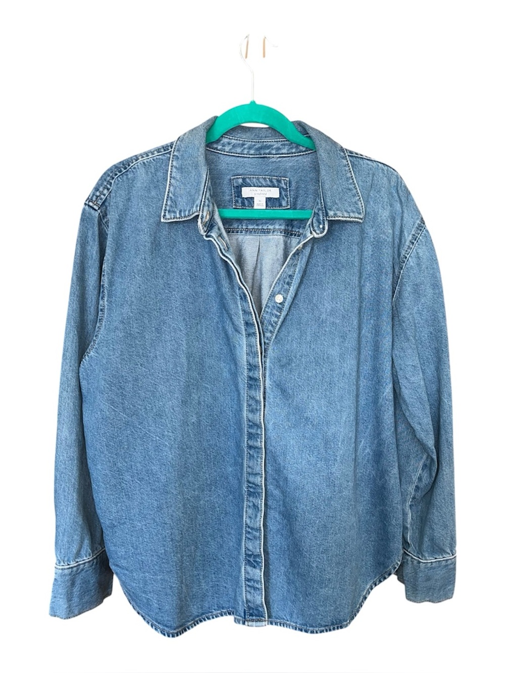 Ann Taylor Women’s Denim Jean Jacket Size XL Blue Button Up Long Sleeve